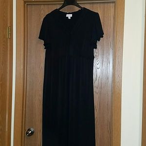 Black maternity dress
